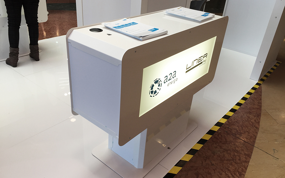 портативный ресепшн-стол Maximus с подсветкой