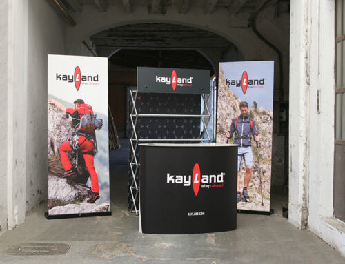 Складная выставочная стойка